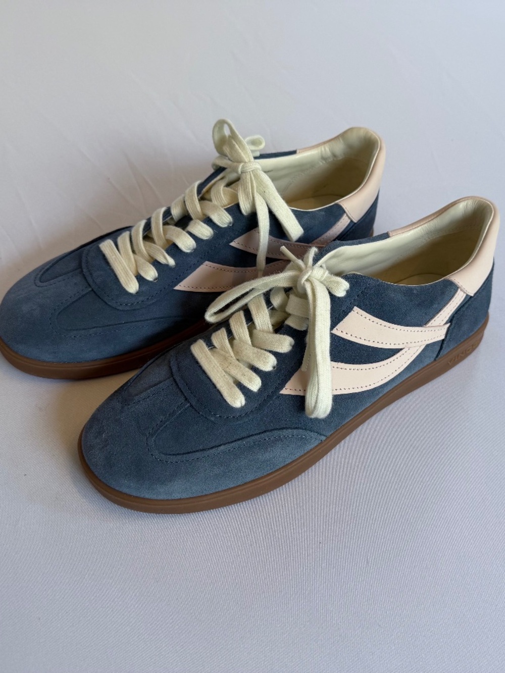 Vince Oasis Sneaker - Woman's Size 10